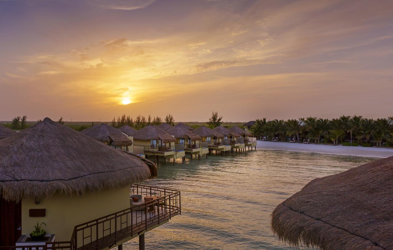 Palafitos Overwater Bungalows El Dorado Maroma - Adults Only Playa del Carmen Exterior photo